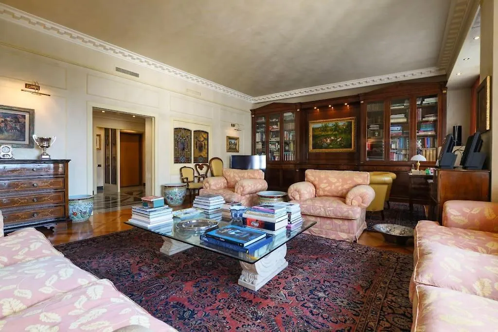 Centro Extra Luxury Appartment With Terrace Milan Appartement